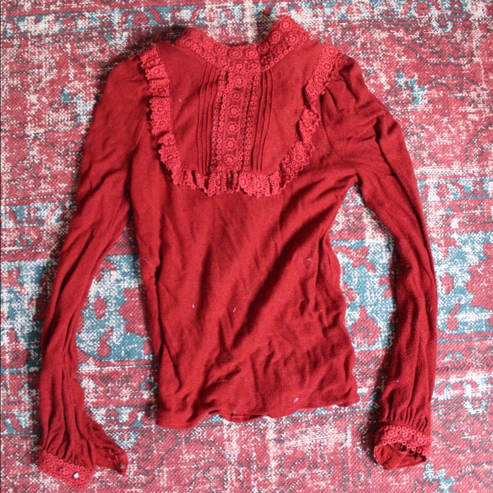 Vintage Victorian style long sleeve top floral